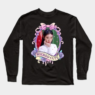 Halloween Wicked Cute Chaeryeong ITZY Long Sleeve T-Shirt